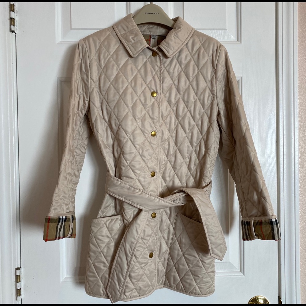 ‼️SOLD‼️Burberry classic checks quilted coat mid length